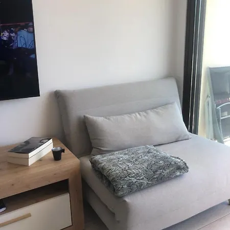 Com Piscinas E Tenis - 7 Mins Da * Albufeira